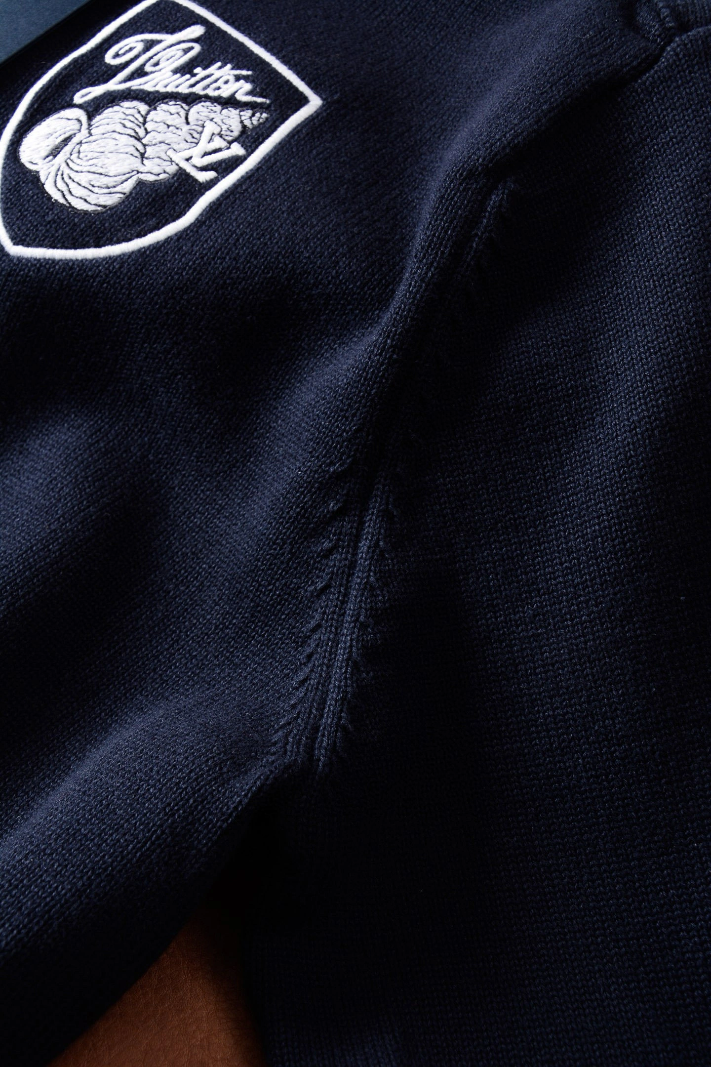 wg.luxury- 8V embroidery Cotton cashmere item:E-F020I2005
